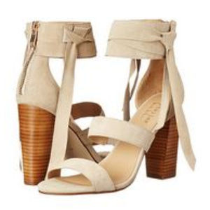 Nicole Miller Artelier Beige Sandal